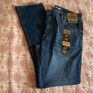 The Foundry Supply Co. Men's Relaxed Fit Dark Blue Jeans